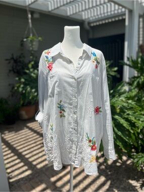 Kyla Seo Striped  Embroidered Long Sleeve Top Size Medium